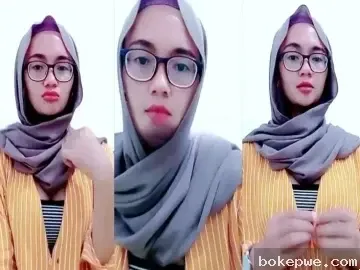 Cewek BO Ganas Pamer Toket Gede Live, Jari Ngocok Memek Basah!