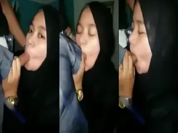 Hijabers Ketagihan Peju Hisap Kontol Sampe Crot Mulut